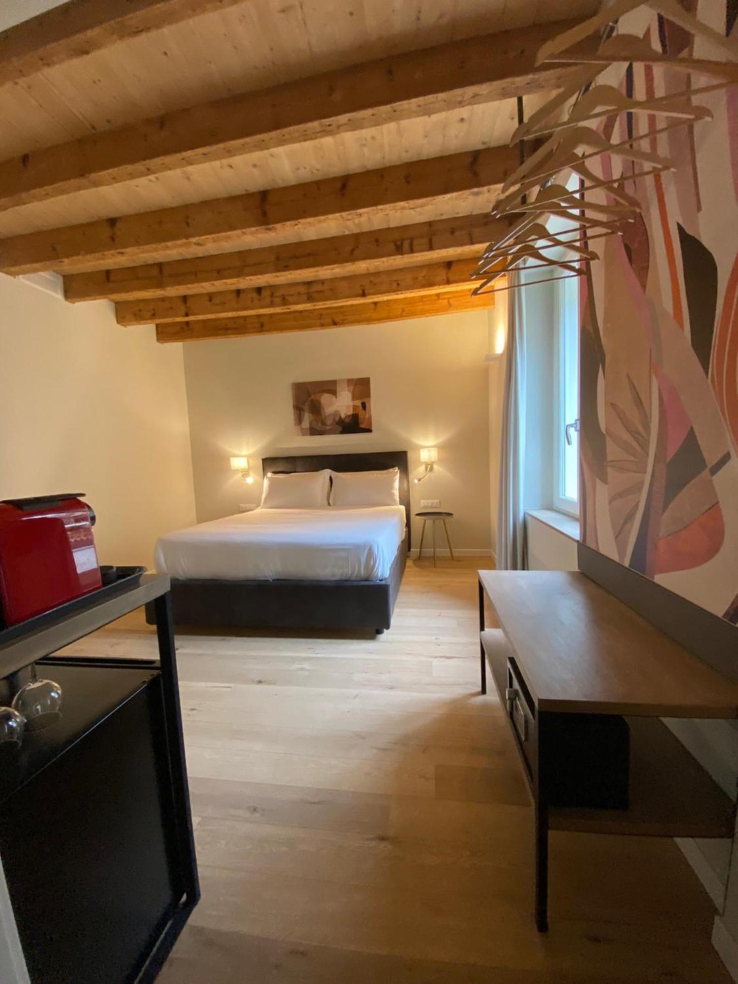 Malvezzi24 Boutique Rooms Desenzano del Garda Exteriér fotografie